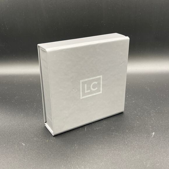 Luxury LC Gift Card Gift Box with Leather Protective Cover - Picture 2 of 11